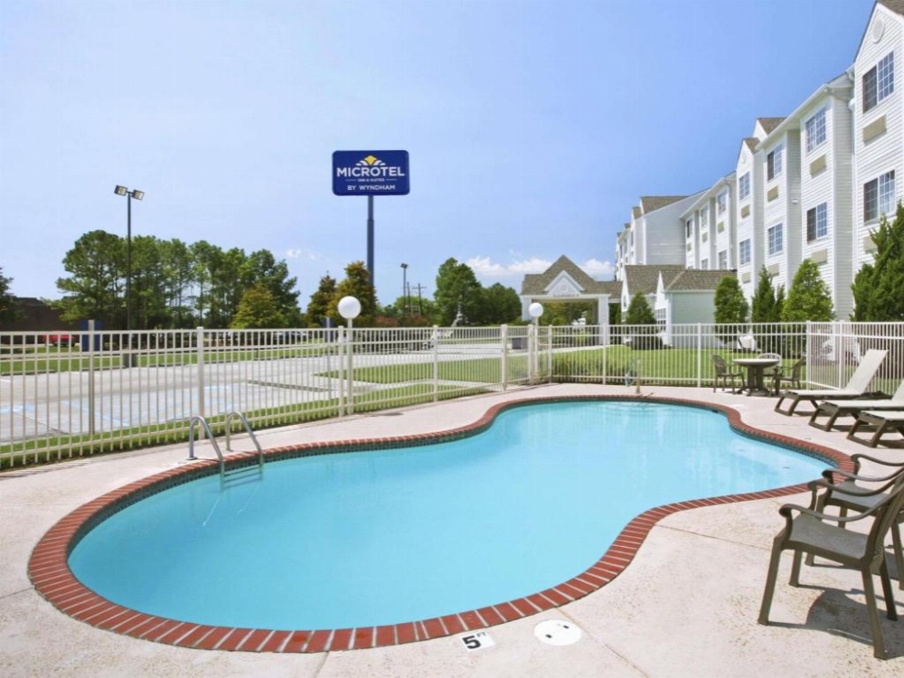 Microtel Inn & Suites By Wyndham Baton Rouge Main image